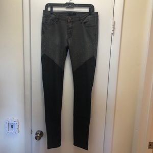 Skinny jeans